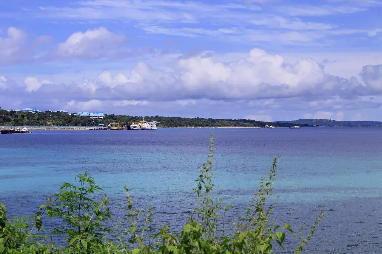 Pemodelan dispersi limbah di perairan laut